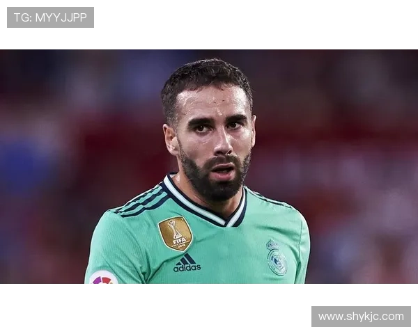 近两年退役的足球巨星盘点与回顾他们辉煌的职业生涯和影响力 近两年退役的足球巨星盘点与回顾他们辉煌的职业生涯和影响力